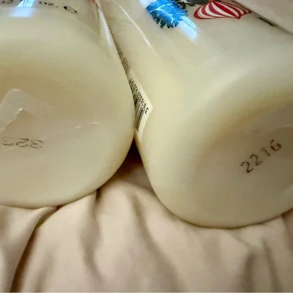 Philosophy Purity Made Simple one-step facial cleanser - Picture 3 of 3